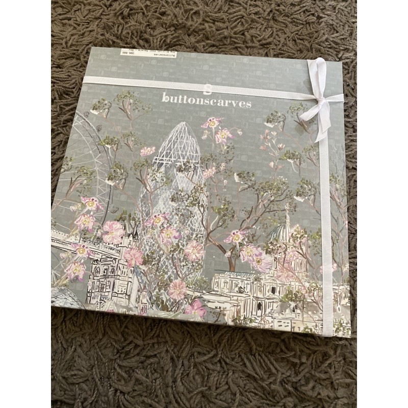 british sky buttonscarves