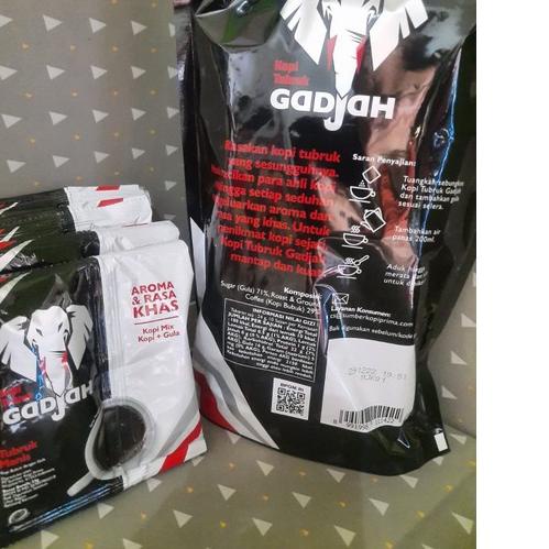 

[ORIGINAL] kopi gadjah mix kopi dan gula (kopi+gula pisah) 1 bungkus isi 10 sachet x 25 gram paling murah