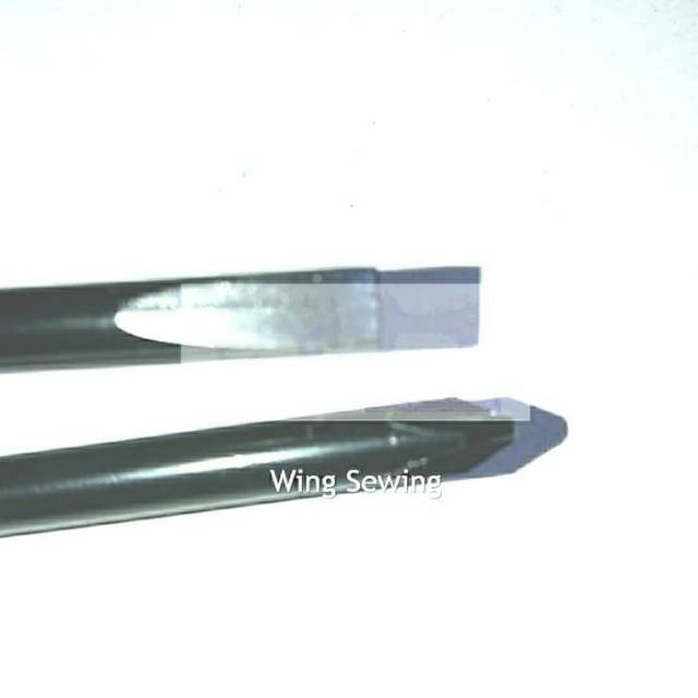 Obeng Kembang Plus 10 CM