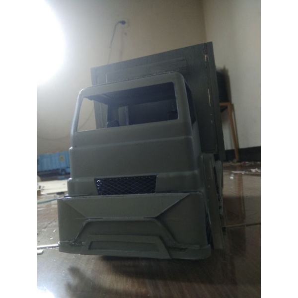 Miniatur Truk Plastik,bisa oleng,belok