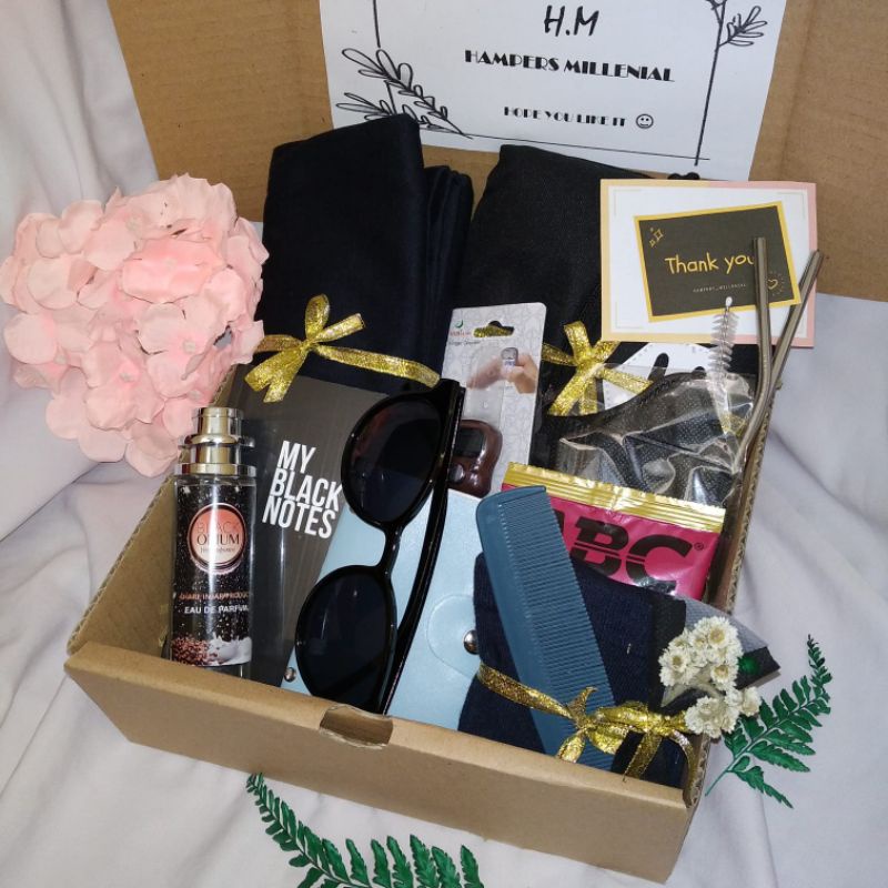 

Hampers Cowok Men Gift Kado Pacar/Wisuda/Ulang Tahun by Hampers Millenial