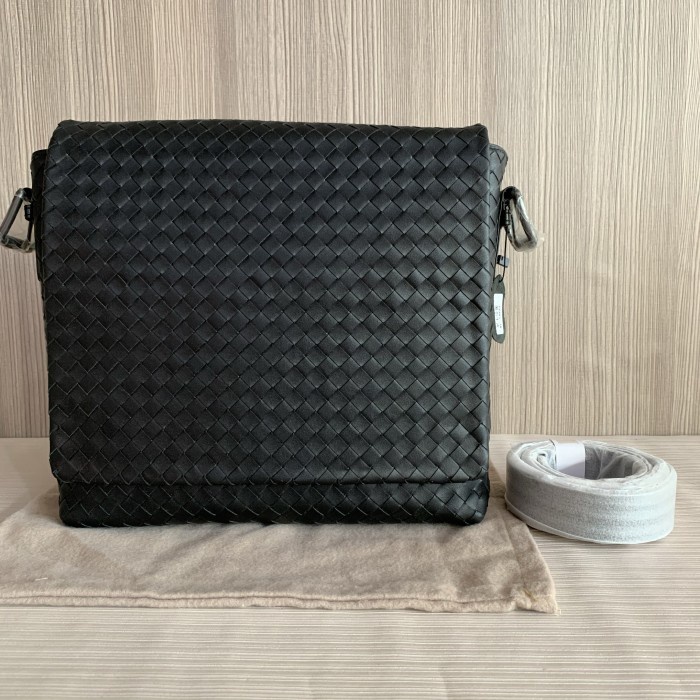 TAS SLINGBAG PRIA TAS SLEMPANG KULIT PRIA IMPORT ANYAMAN HITAM