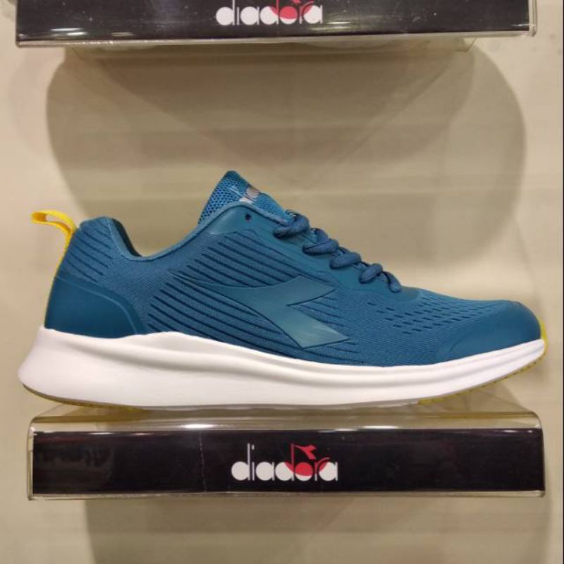 Sepatu Diadora Amadeo Blue Original