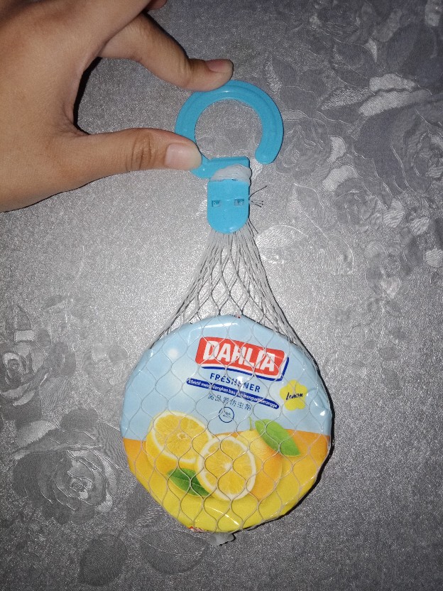 Dahlia Kamper Freshener Gantung