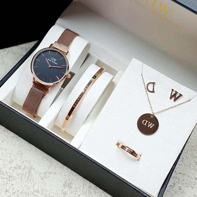 JAM TANGAN WD MAGNET RANTAI PASIR FREE GELANG , KALUNG , CINCIN ,BOX , PAPERBAG DIAMETER 3,2CM