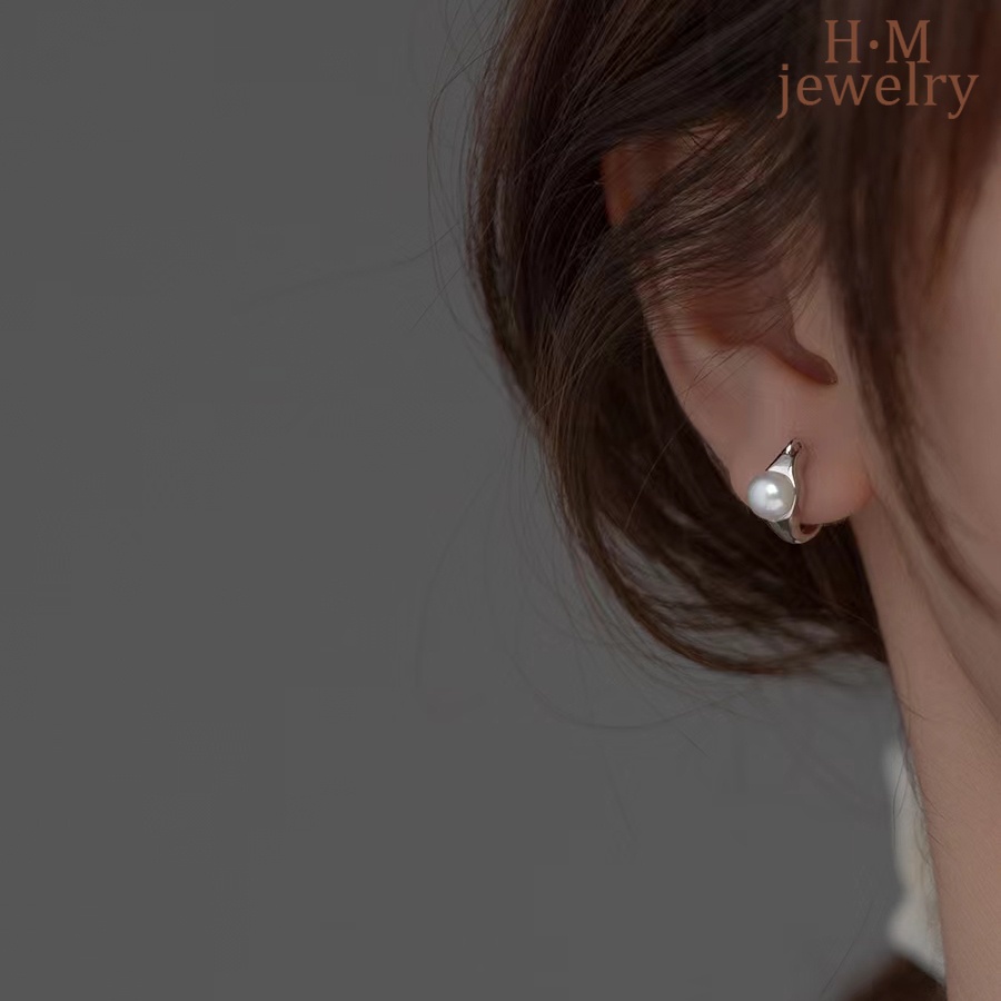 Anting Tusuk Model Geometri Dengan Mutiara Gaya Retro Untuk Wanita