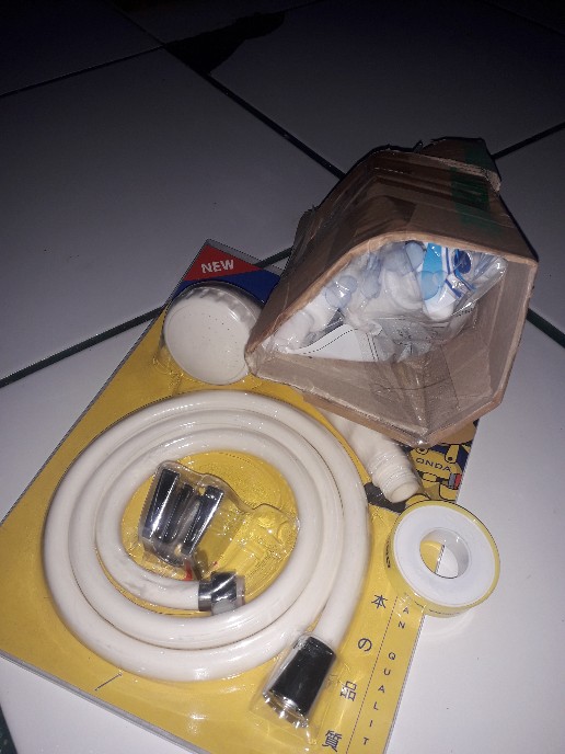 Shower Mandi Plastik Onda