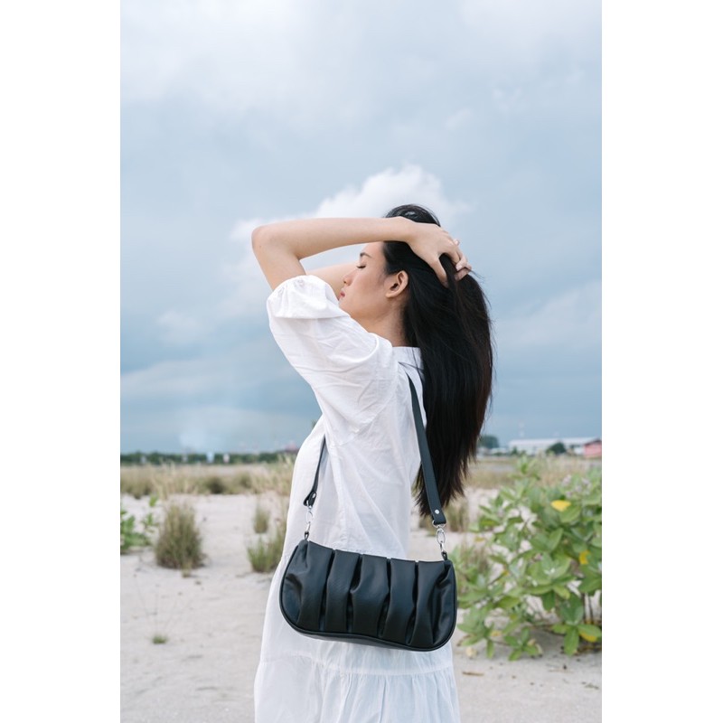 Luna Tas Bahu / Sling Bag by Nonataliashop