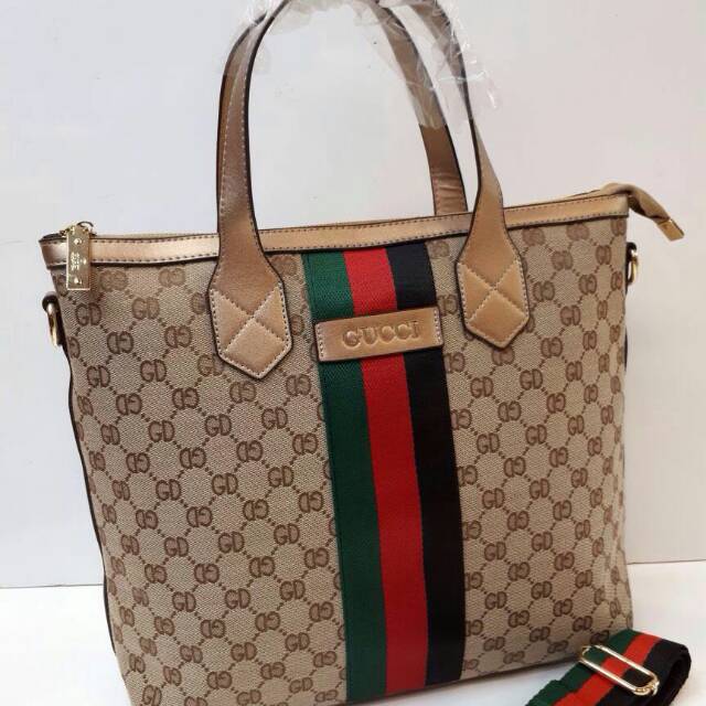 GUCCI TOTE  sling