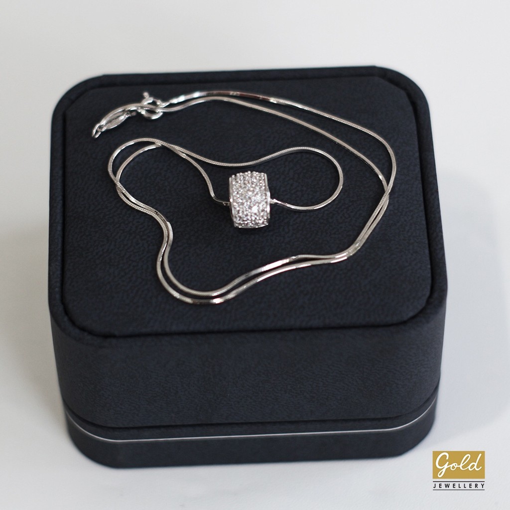 Liontin emas putih kadar 750 75% - PL09111800