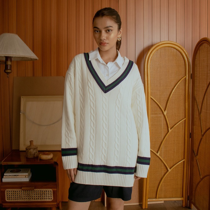 Noir Sur Blanc Varsity Pullover