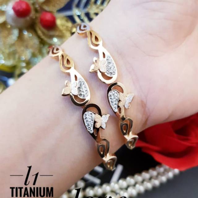 Titanium gelang 1765j