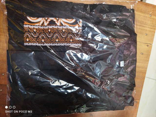 Kemeja Batik Solo Motif Semar