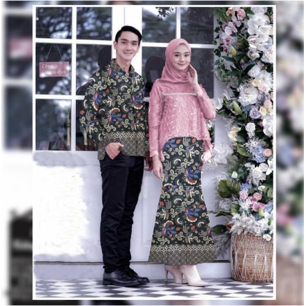 Baju Couple Batik Keluarga Modern Pasangan Suami Istri Terbaru 2022 Model Kekinian Trendy Set Couple