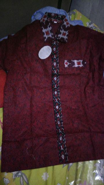 Kemeja Batik Pria Modern Jumbo Motif Mega Mendung Merah