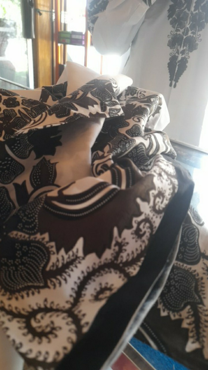 Batik Solo Modern Setelan Sarung Dan Koko Trendi Full Furing