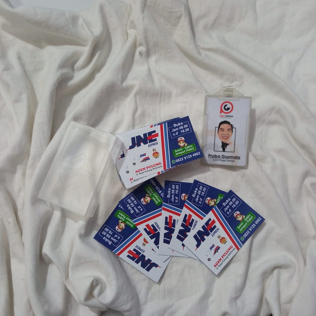 

KARTU NAMA KEREN & BERKUALITAS/LAMINASI GLOSSY/DOFF