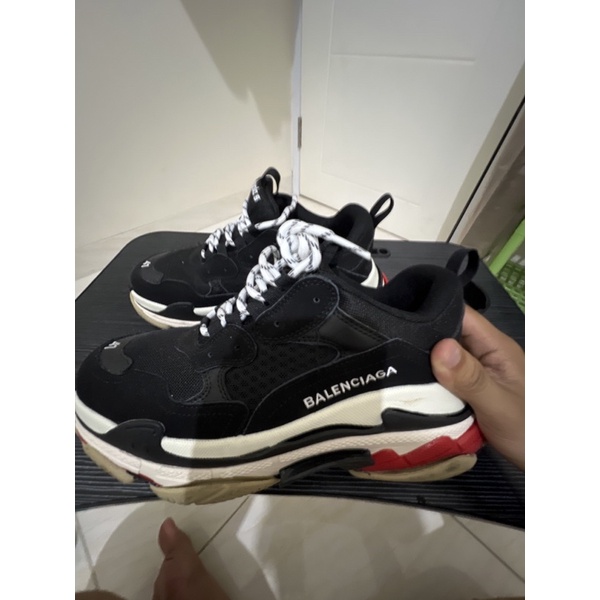 Sepatu BALENCIAGA Triple S Ukuran 41 Ori