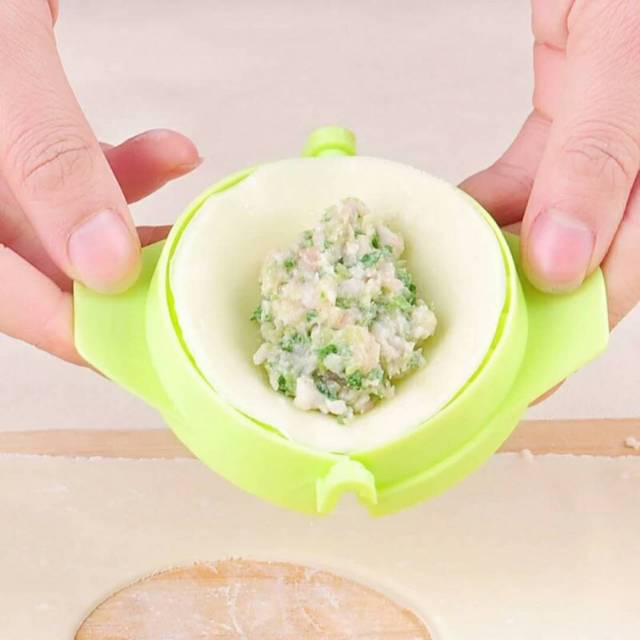 JOS682 Alat Cetak Pangsit / Dumpling Pastel Mold