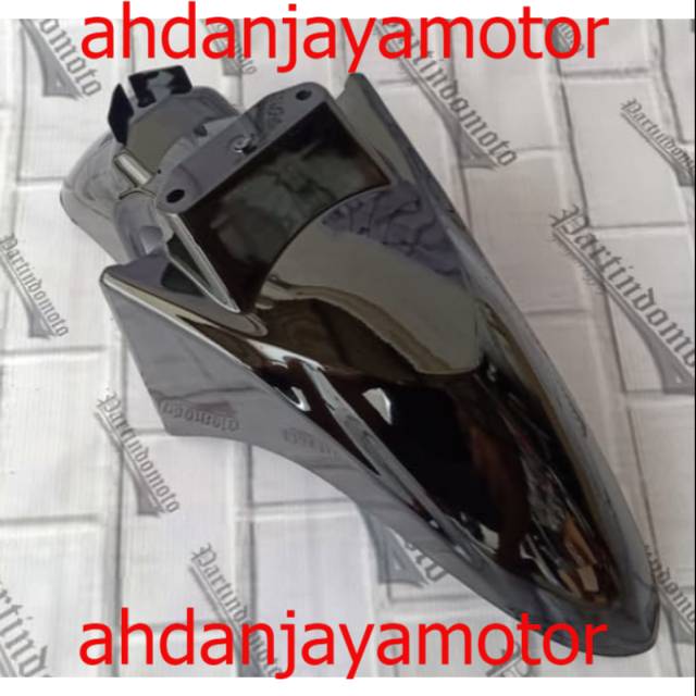 cover body bodi Spakbor depan vario lama 110 sesuai gambar -
