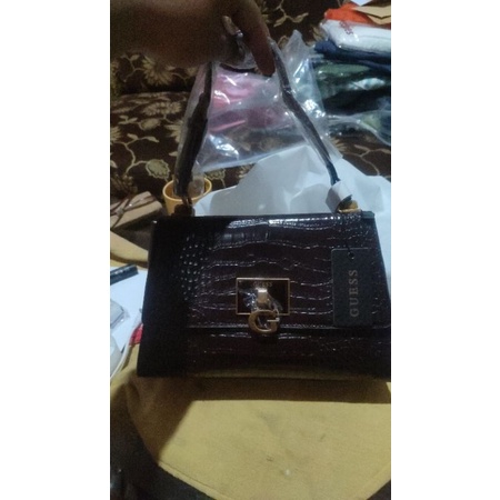 Guess Croco Sling Nag Factory Outlet/Import