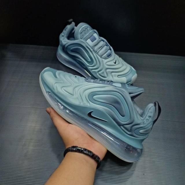 NIKE AIRMAX 720 SEPATU PRIA