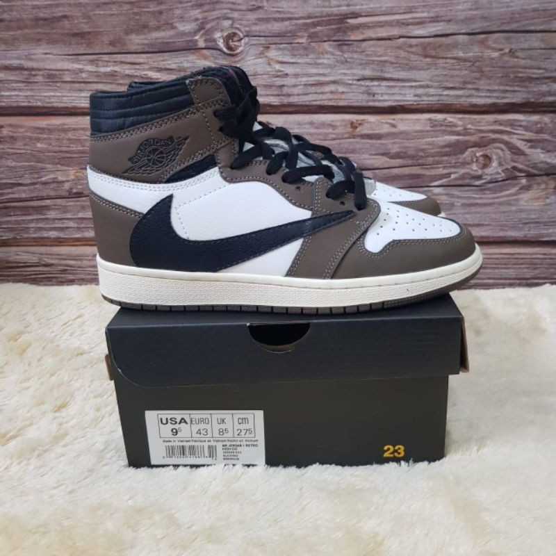 Nike air Jordan 1 travis scott