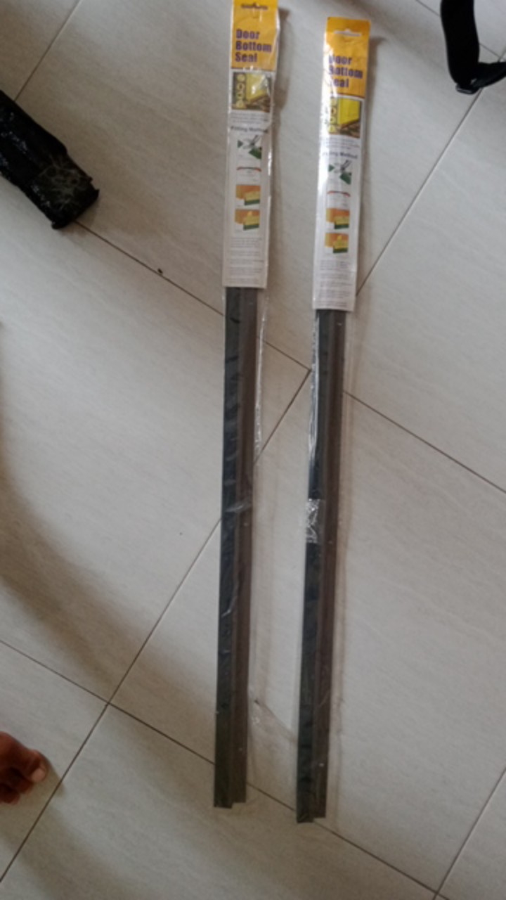 Door Seal Karet Penutup Celah Pintu Lis Aluminium Coklat Seal Karet Hitam
