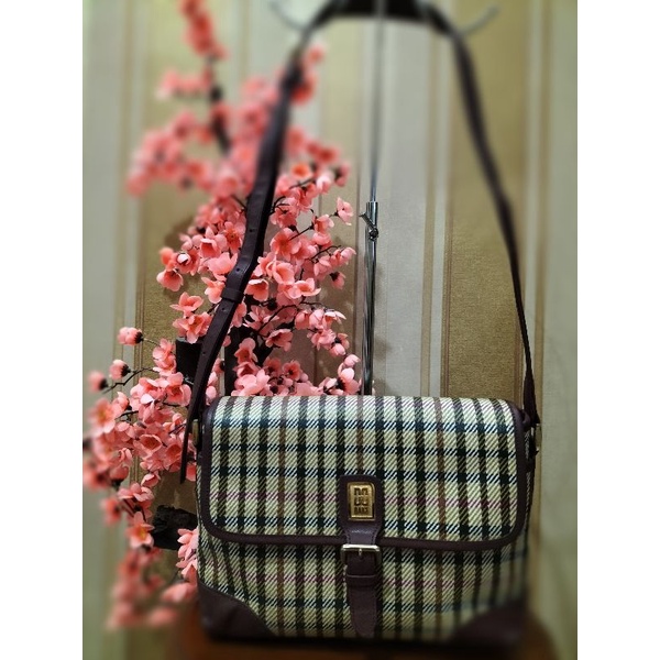 SLING BAG DAKS MAROON PRELOVED **SOLD OUT**