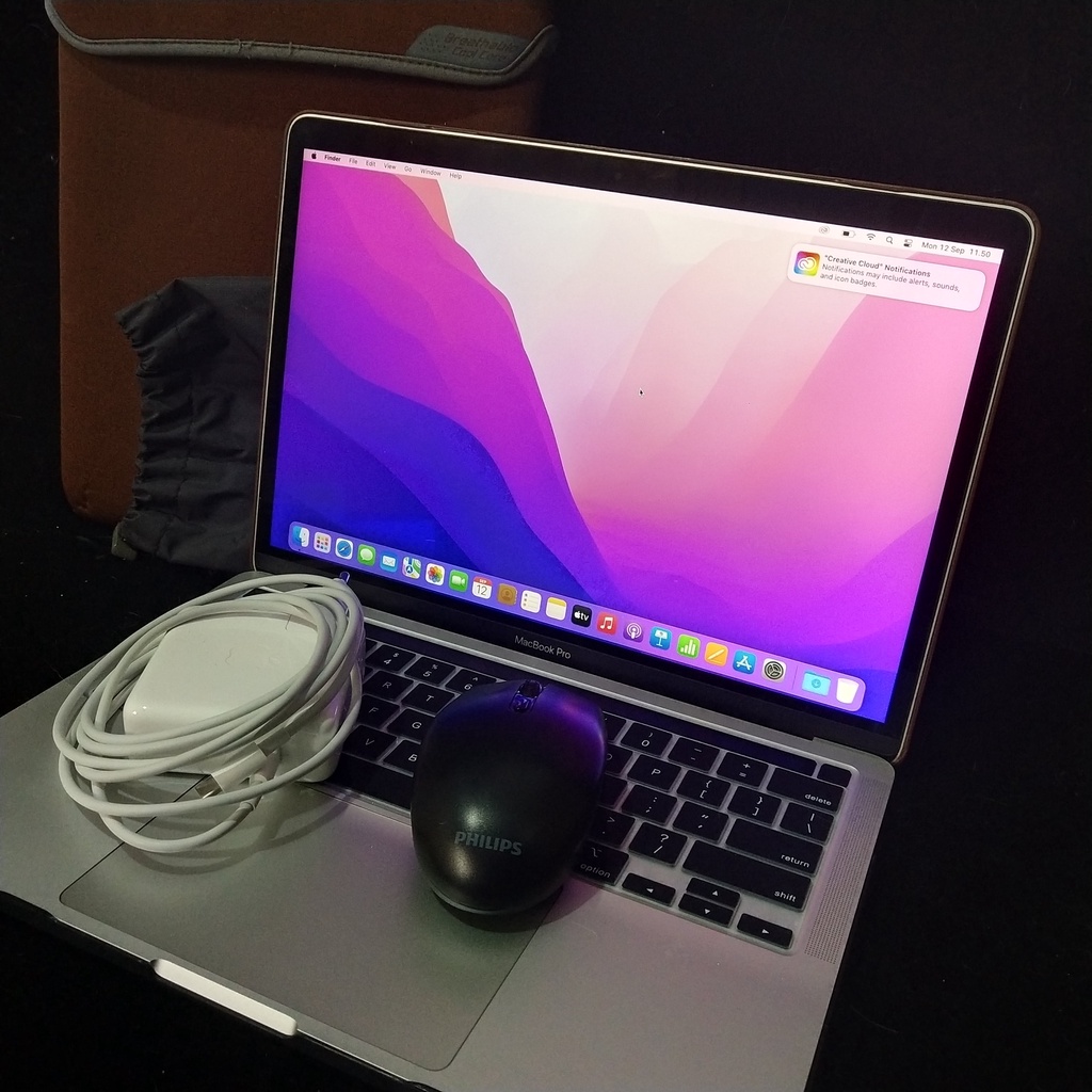 Macbook Pro 2020 13 Inch i5/16GB/512GB Silver Ex Ibox Nego