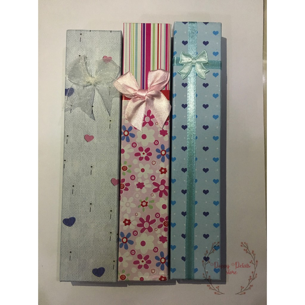 

Kotak Kado / Hadiah / Aksesoris