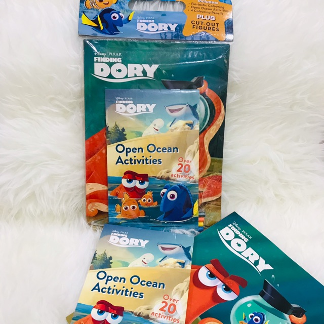 

Disney Pixar Finding Dory Activity Pack (include 4 color pencils)