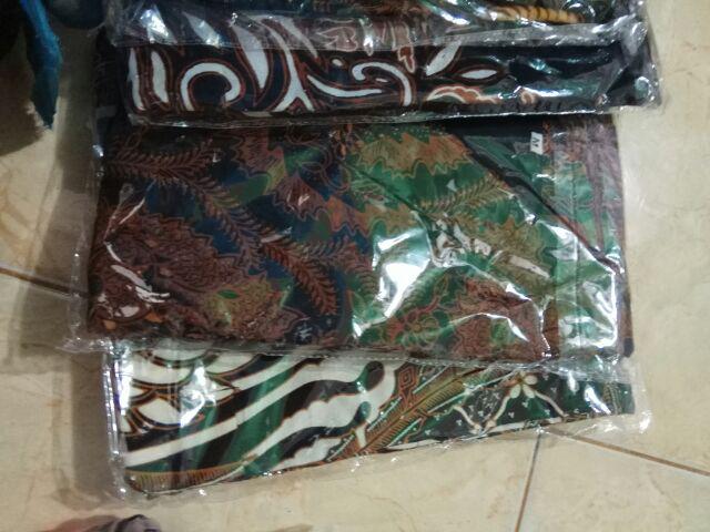 Batik Pria Solo | Bokor Kencono Lengan Panjang | By Batik Florist