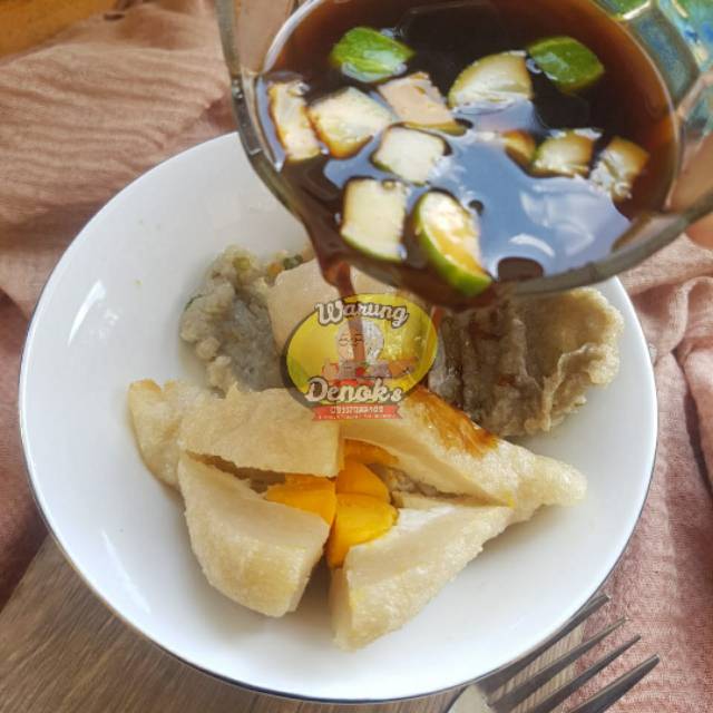 

PEMPEK KAPAL SELAM / SELEM ISIAN TELUR HERBAL