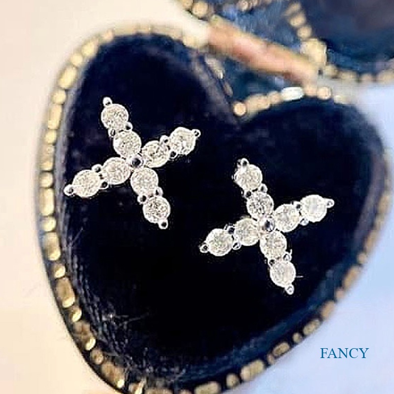 Anting Stud Desain Salib Aksen Kristal Kubik Zirkon Warna Silver Untuk Wanita