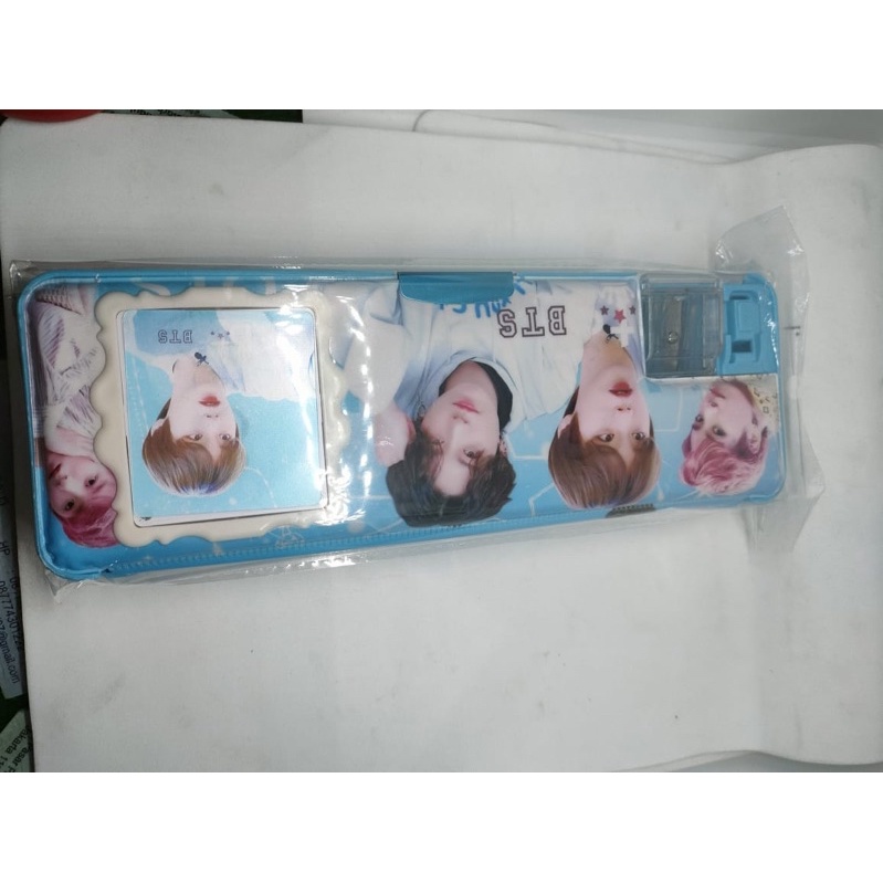 Tempat pensil magnet kalkulator 1021