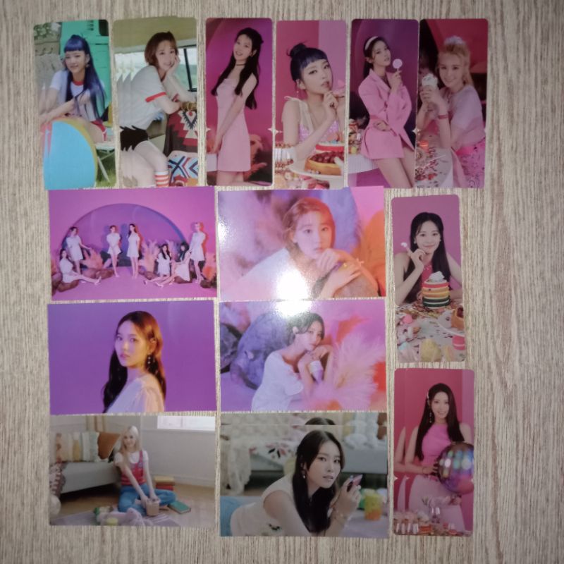 [WTS] WEEEKLY mini Album pgh play game Holiday photocard printed photo ticket soojin Jiyoon soeun Mo