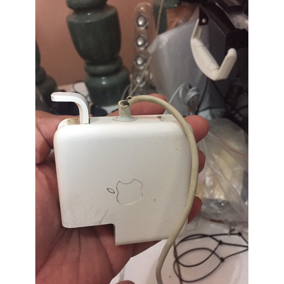 Service Magsafe 1 (ganti kabel)