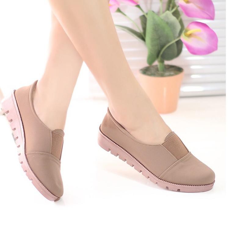 Stok Banyak LW0 Slip On Wanita Karet Casual Murah Sepatu Slipon Cewek Teplek Santa Shoes REZILIA RZ0