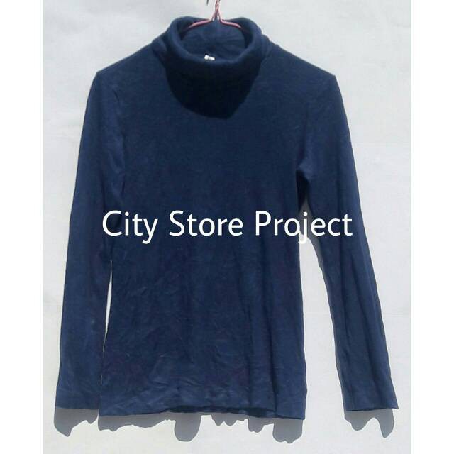 Uniqlo Blus Lengan Panjang Biru Dongker Size M AB1BD