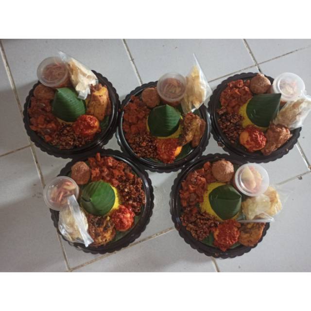 

Tumpeng mini B