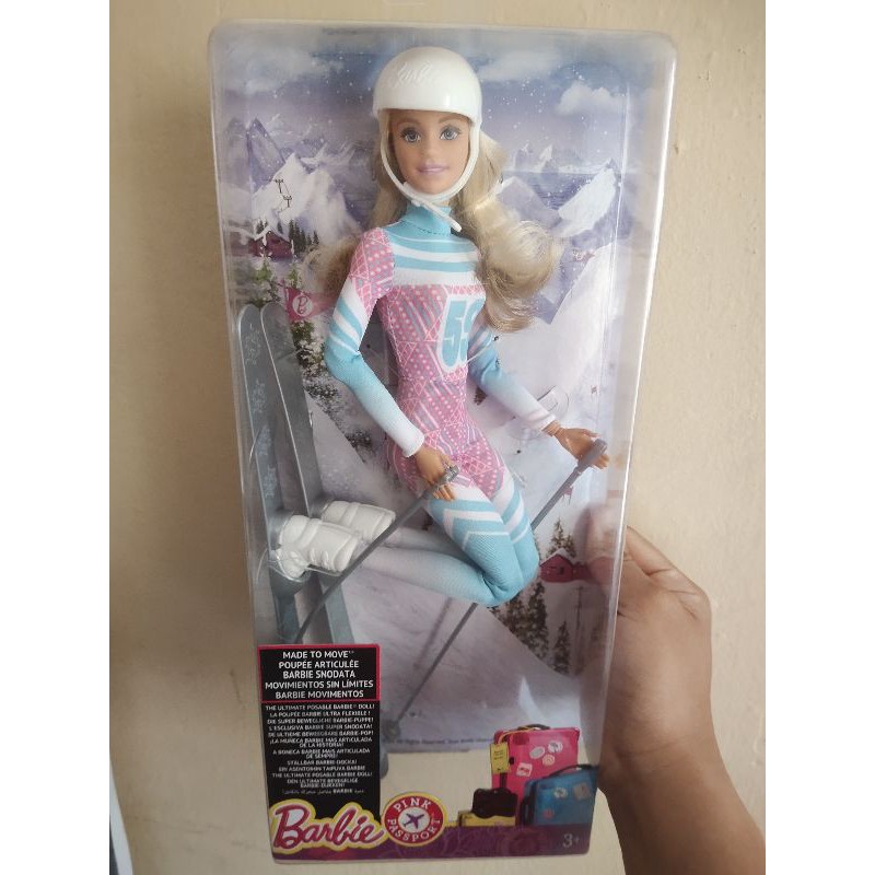 boneka Barbie Made to move pink passport