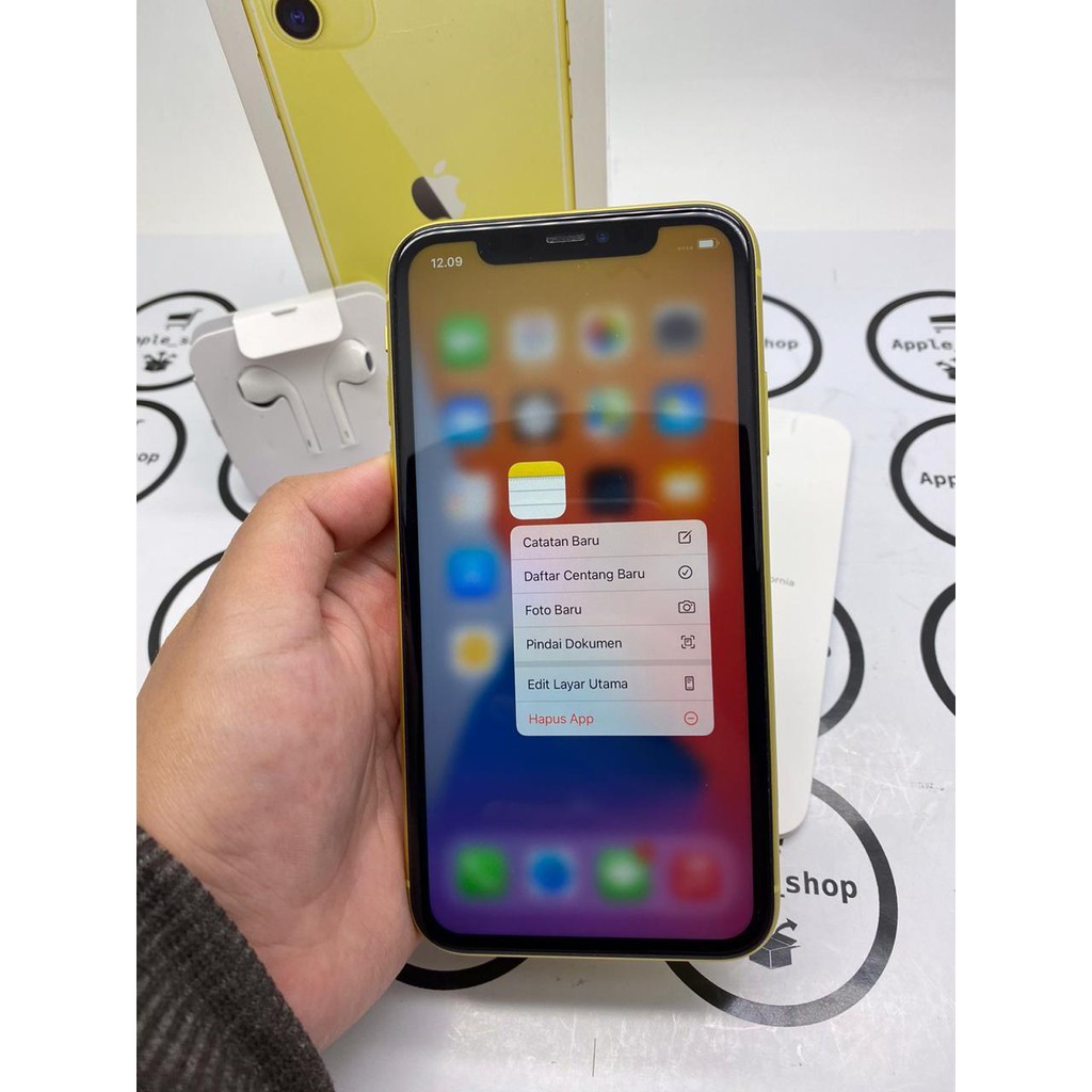 iPhone 11 64gb yellow Lcd Original Mulus Original Bukan Refurbish / Rekondisi