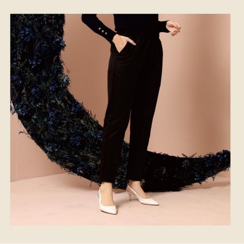 Daily Pants Navy L by @lights.clo