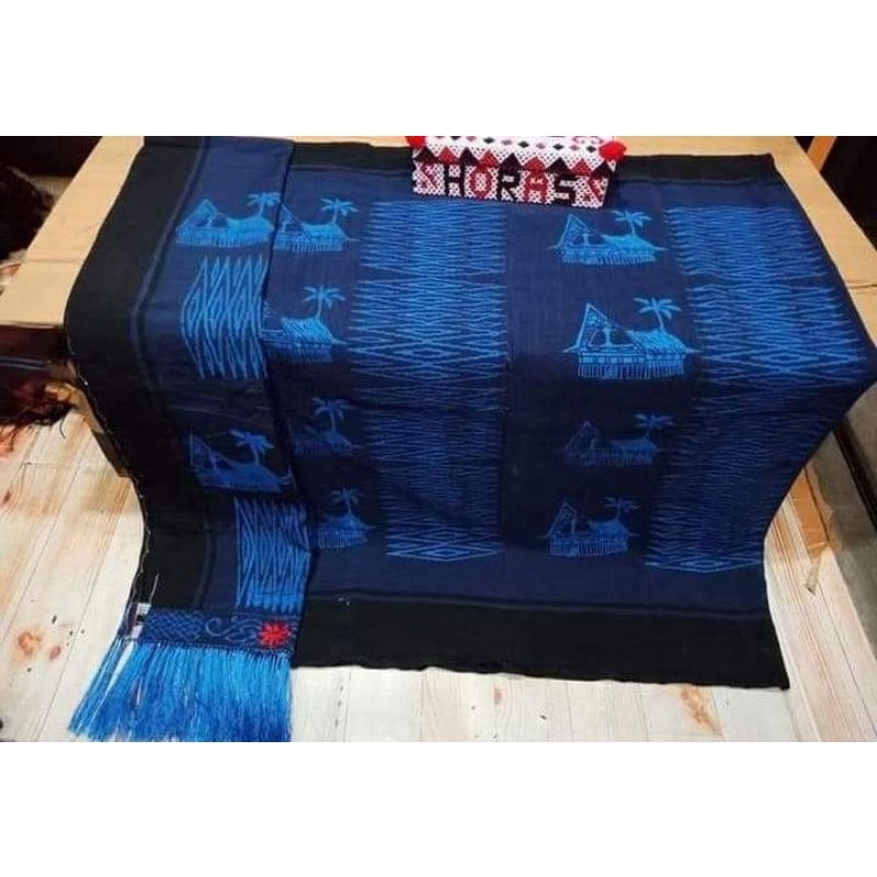 Sarung lilit+selendang sibolang rasta Rmh Adat