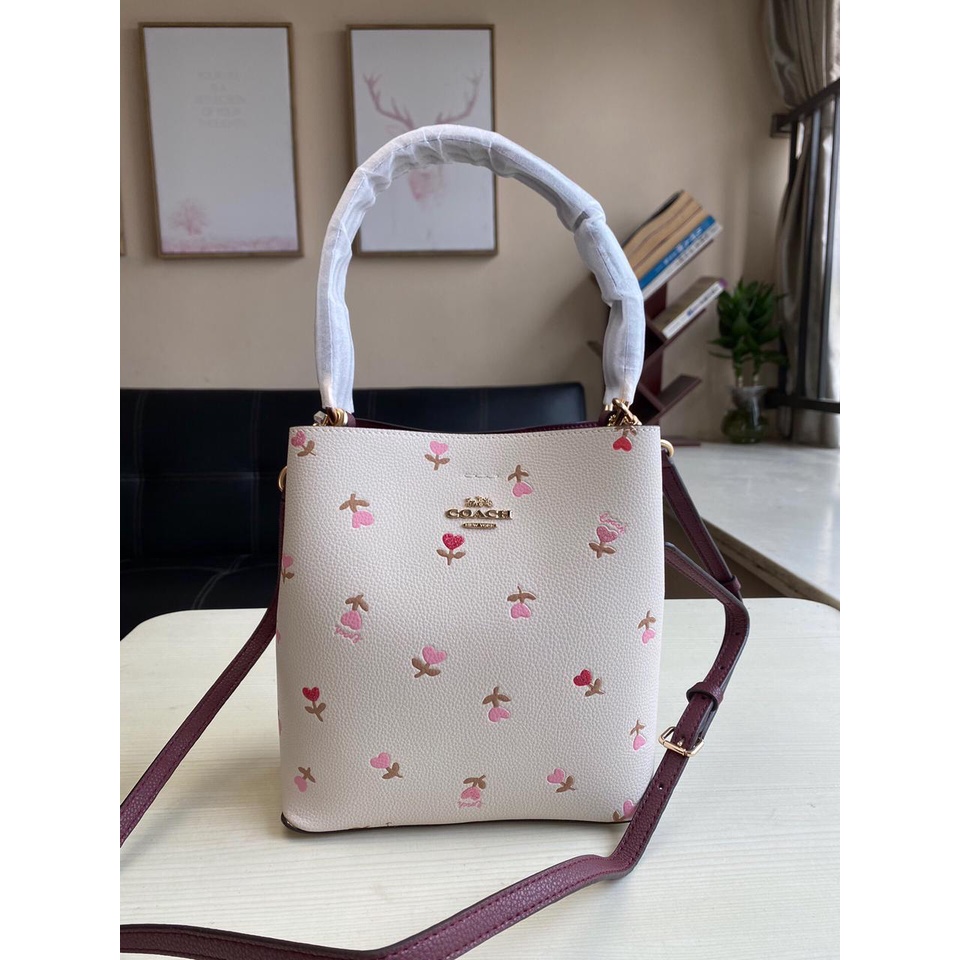 Coach Small Town Bucket Bag With Heart Floral Print C8610 C8254 C7976 C2811 2312 C3411 C7245 C2310 C3598