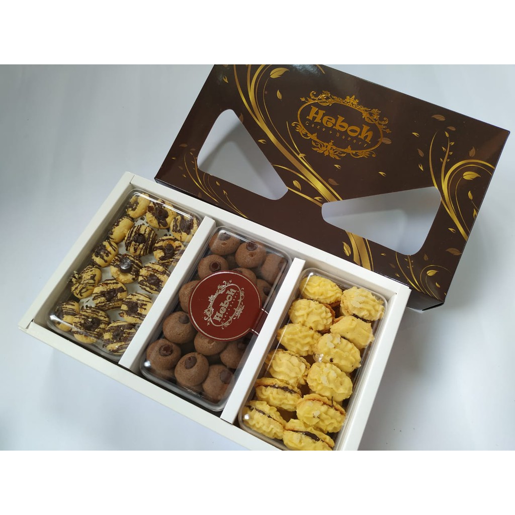 

Paket M Kue Kering Lebaran Premium Isi 3 Toples By Heboh Cookies