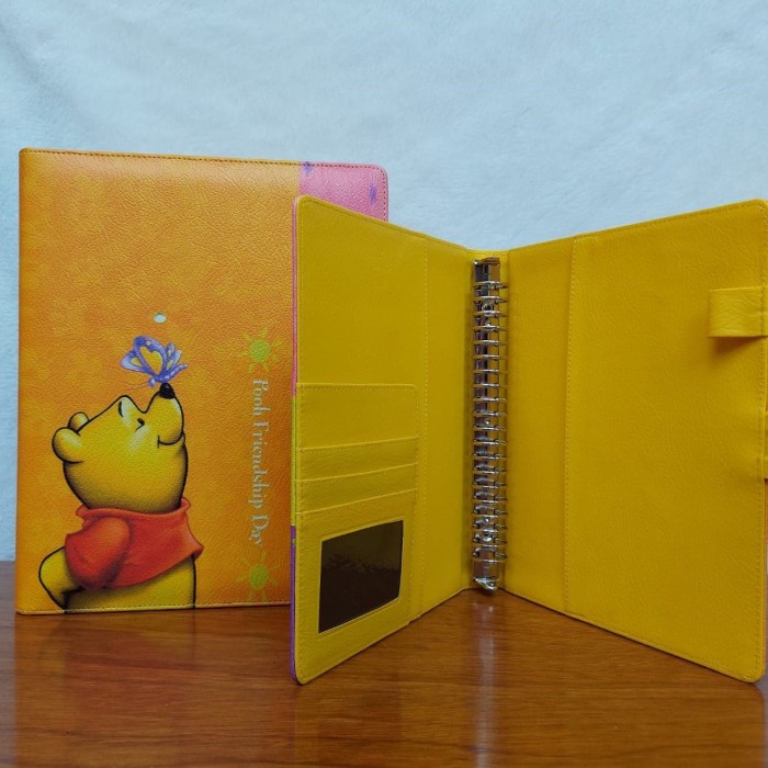 

Aman Binder Printing Motip The Pooh A5/Ring 20, B5/Ring 26 Trendi