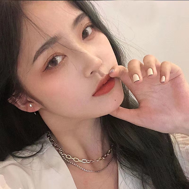 Roselife 1 Pasang Anting Tusuk Gantung Bentuk Kubus Kecil Warna Silver Untuk Wanita