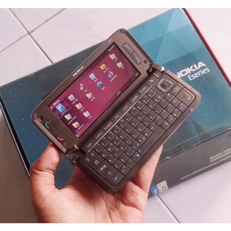 Jual Hp Jadul Nokia E90 Mocca Comunicator Fullset Original Mulus Hp Unik Hp Langka Anti Sadap 9052